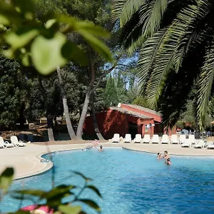 Odalys Le Village Camarguais Les Gardians Aparthotel